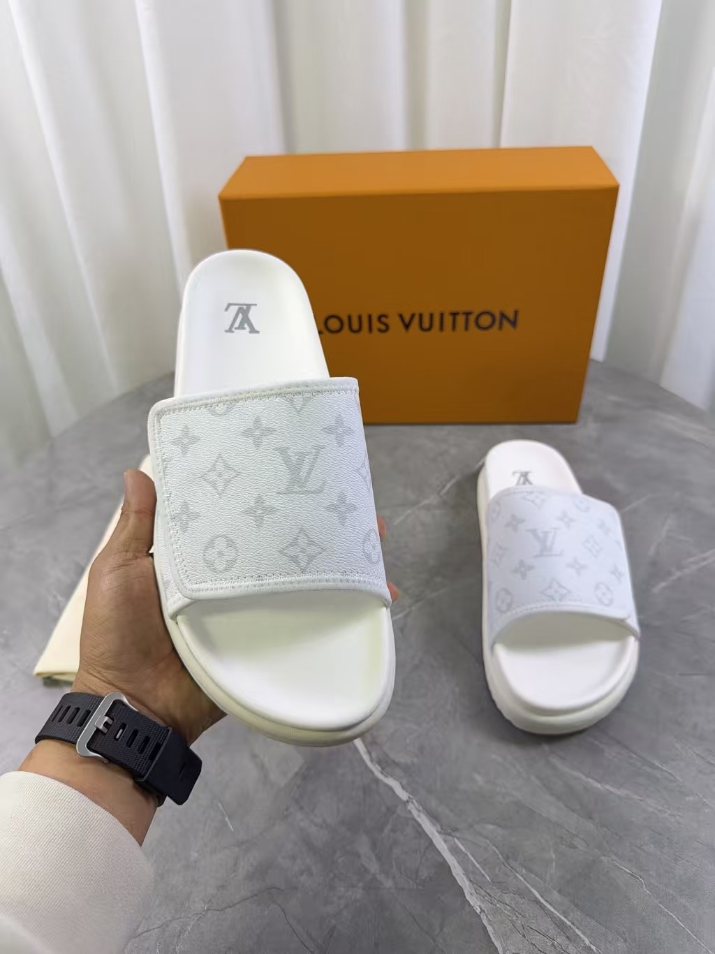 L X V SLIPPERS(Multiple colors) detail 29