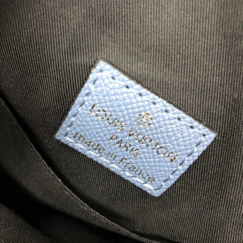 Louis Vuitton Avenue Sling Bag M30443