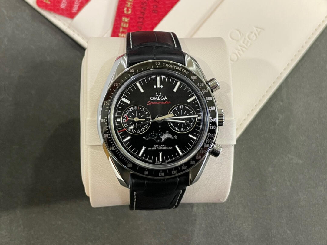 Speedmaster MoonPhase 44.25 mm Stainless steel Stainless steel