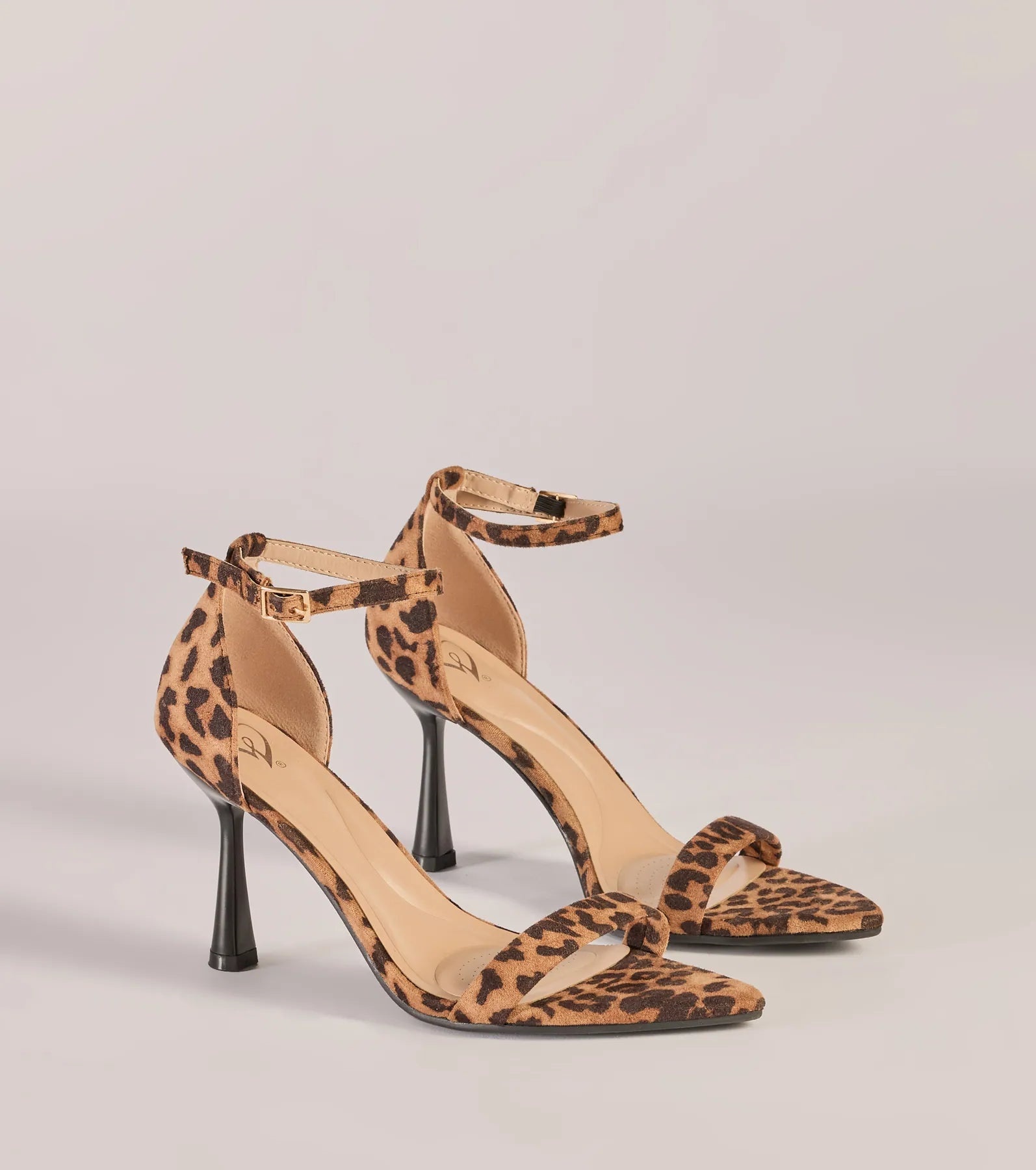PUMPS / DRESS HEELS