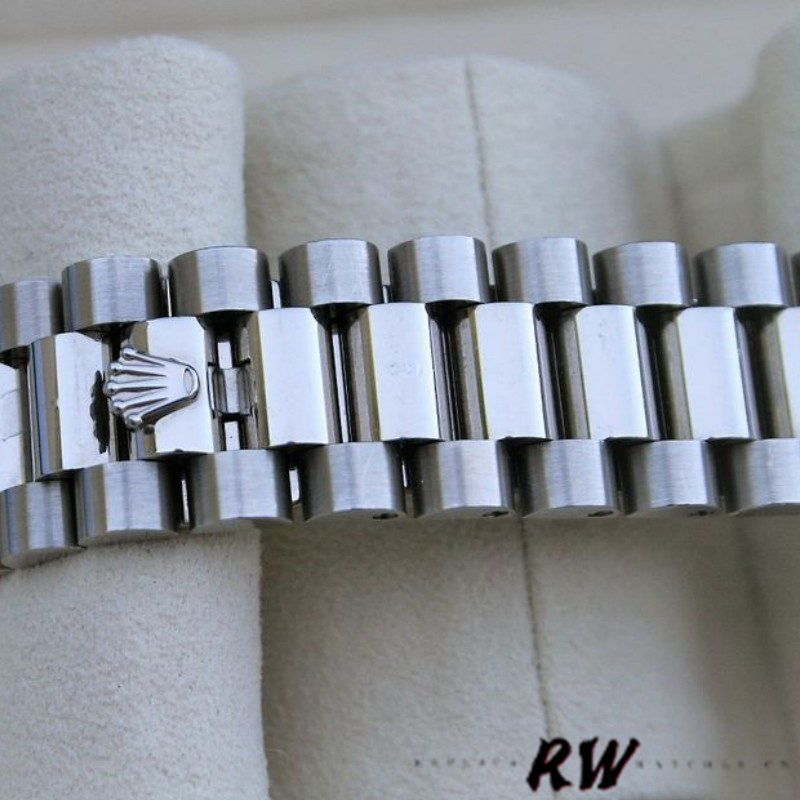 Rolex Day-Date 118239 Cherry Red Dial Fluted Bezel 36mm Lady Replica Watch