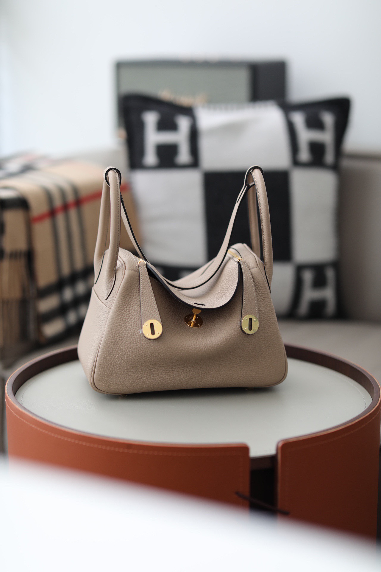 Hermes Lindy 19-26