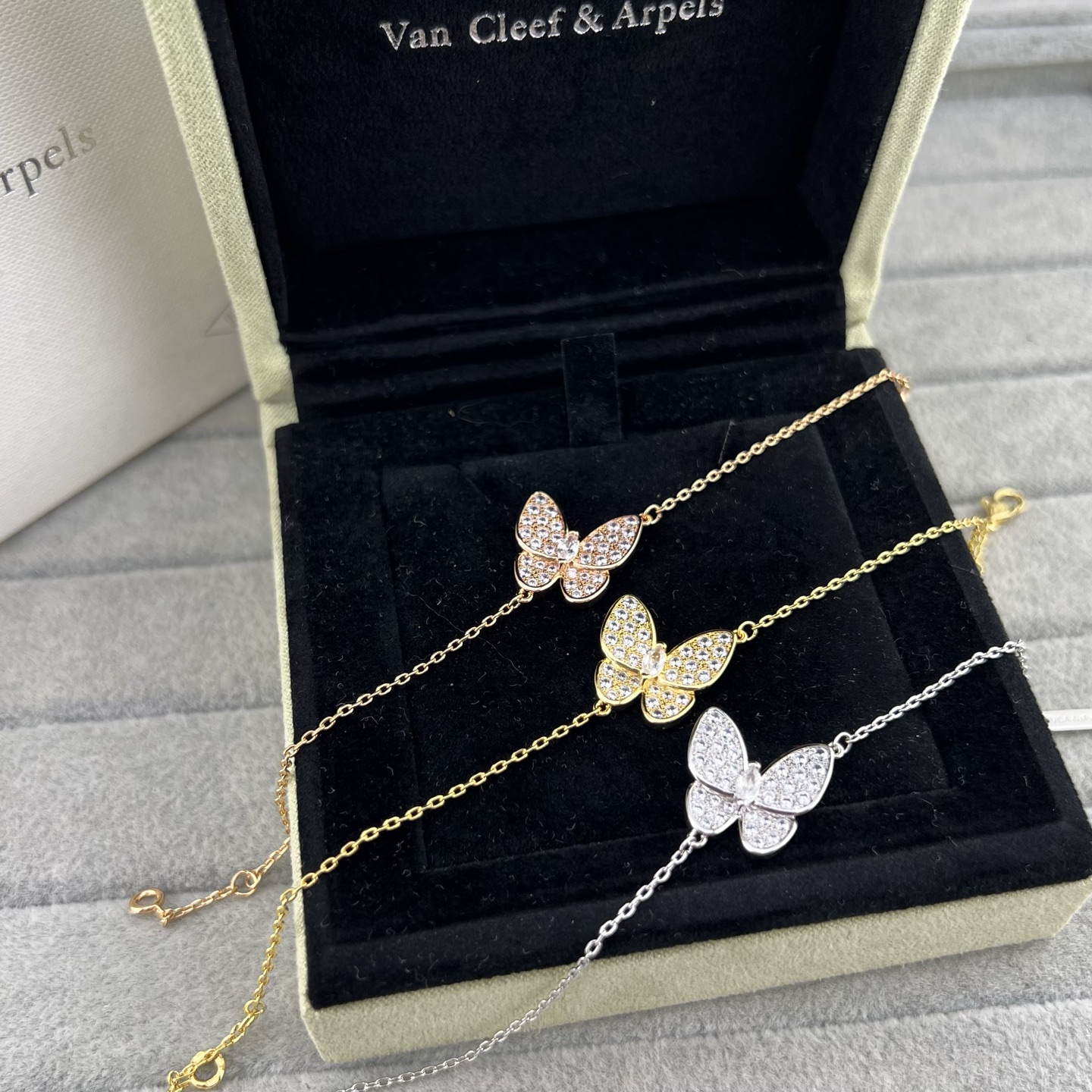 Butterfly full diamond bracelet - Artisantouchss