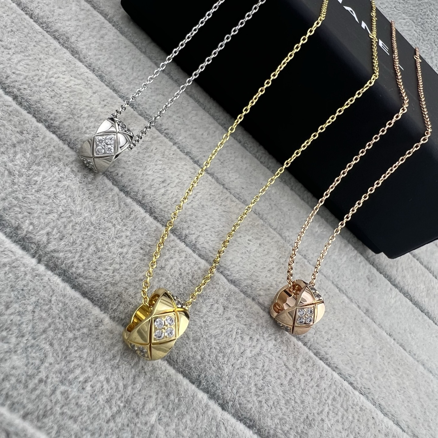 COCO Diamond-set Pendant Necklace - Artisantouchss