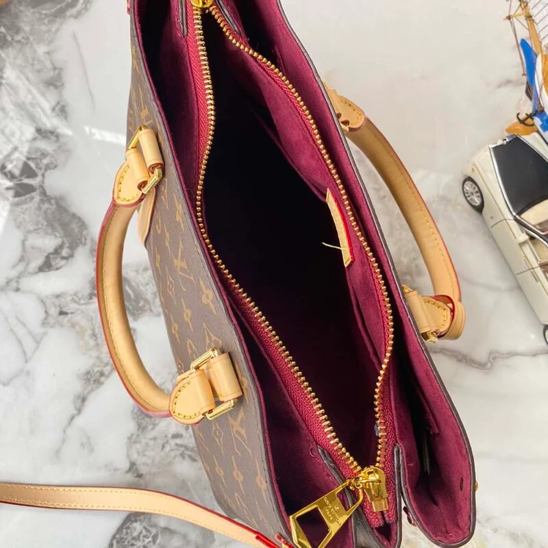 Louis Vuitton Monogram Canvas Soufflot Mm