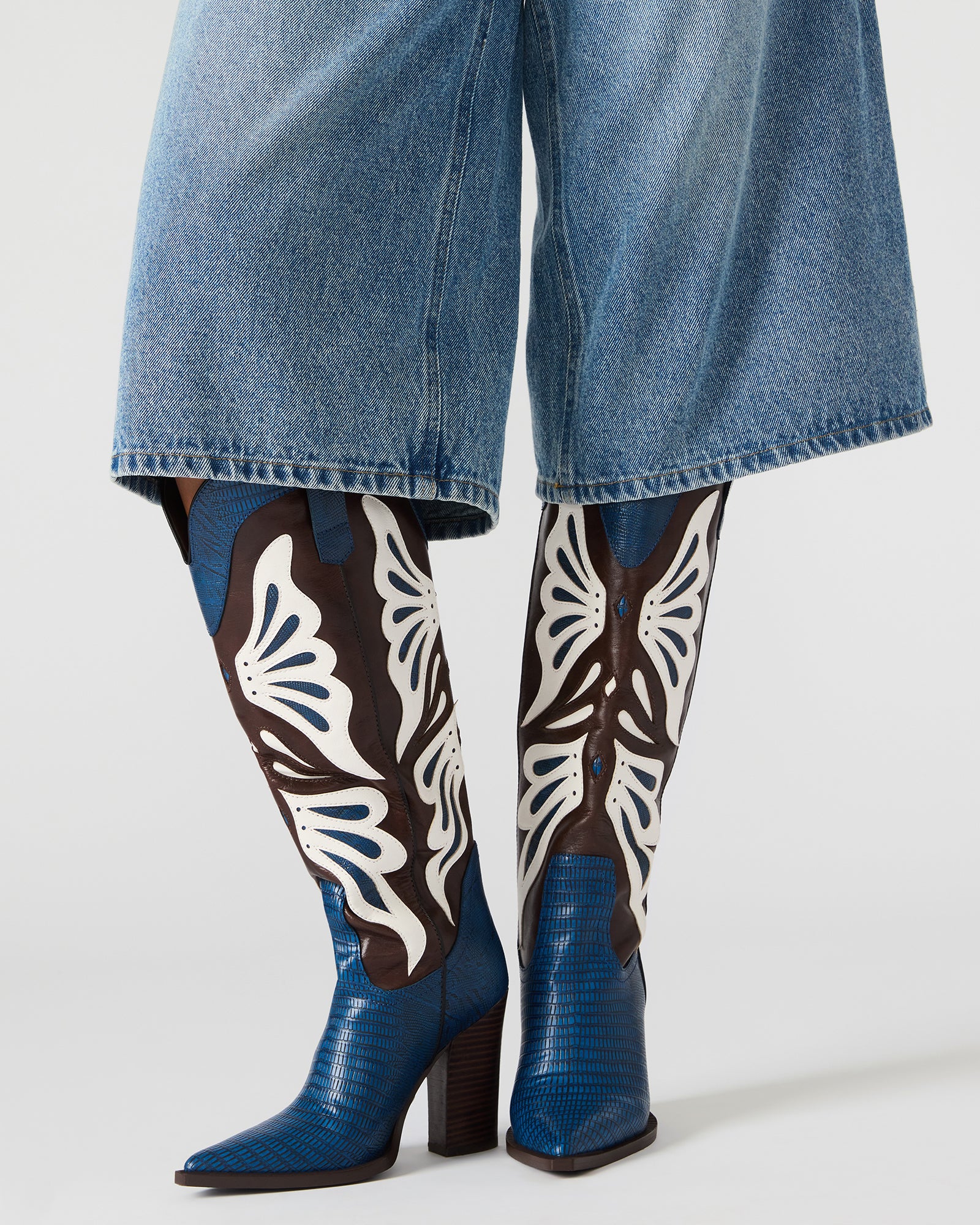 Kaz Blue/white