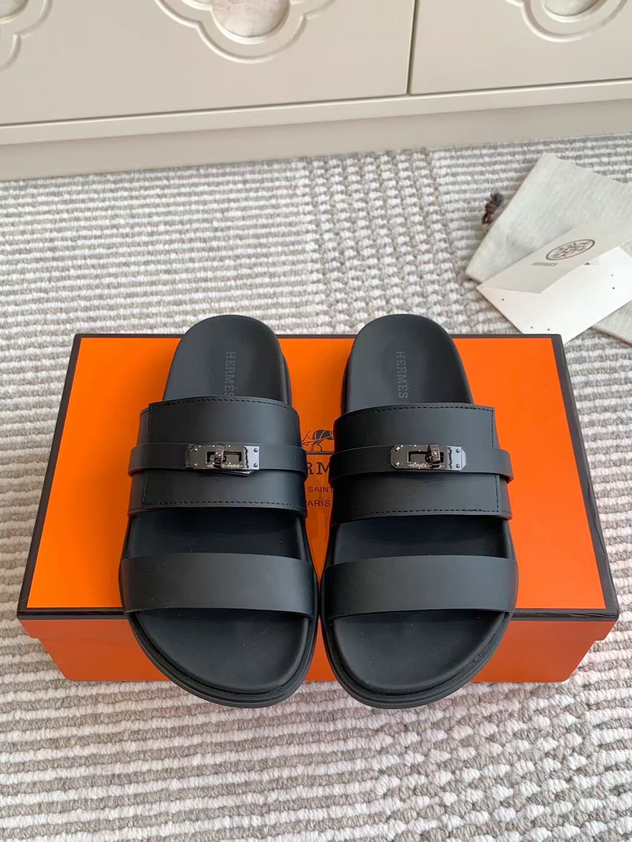 Old money style slipers black - Artisantouchss
