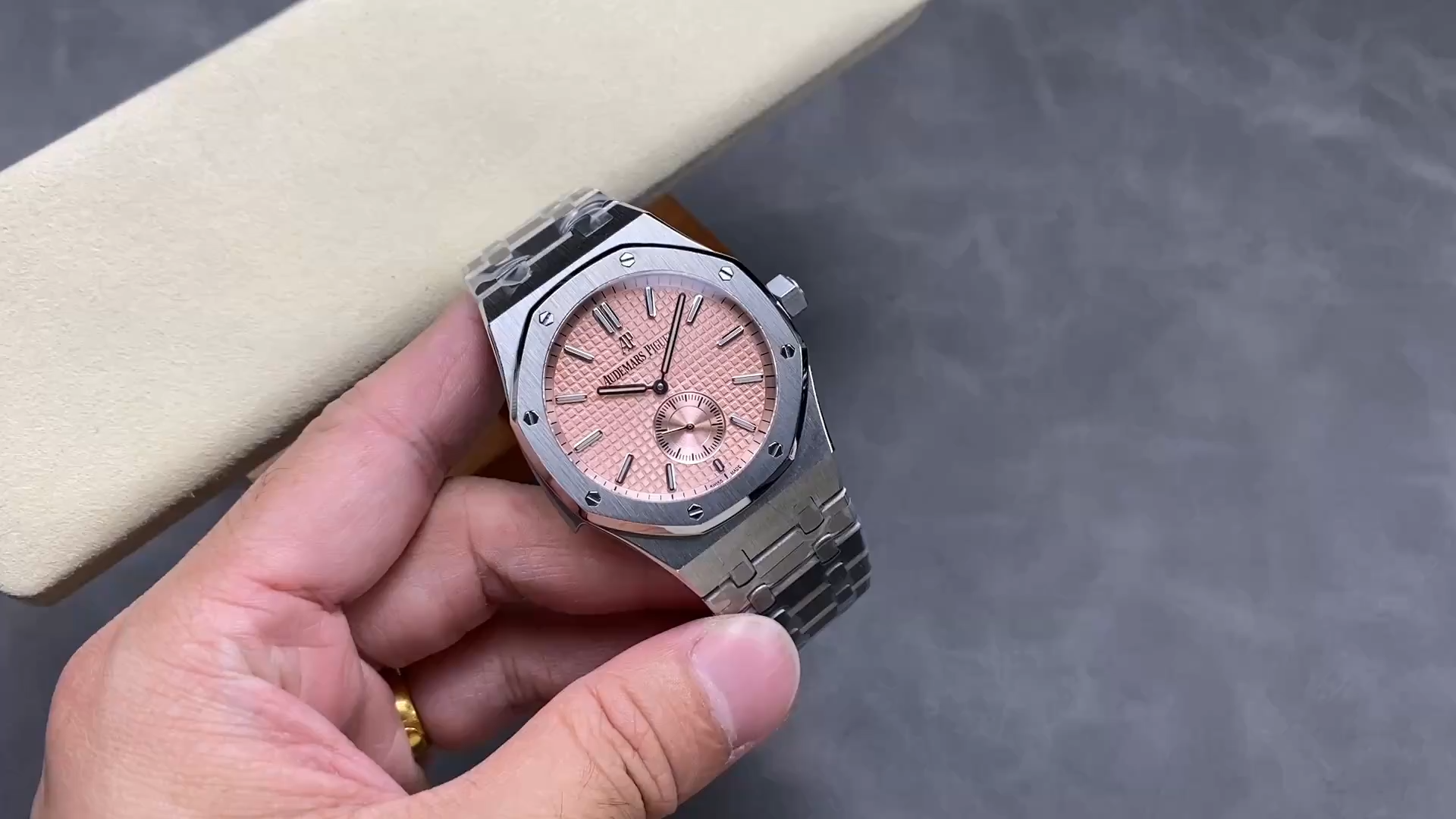 Replica AP Royal Oak Minute Repeater 42mm Pink Dial 26591TI.OO.1252TI.02
