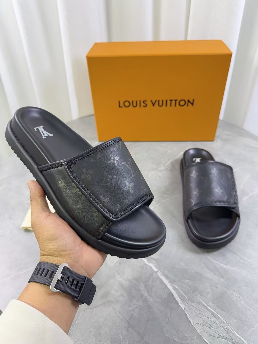 L X V SLIPPERS(Multiple colors) detail 8