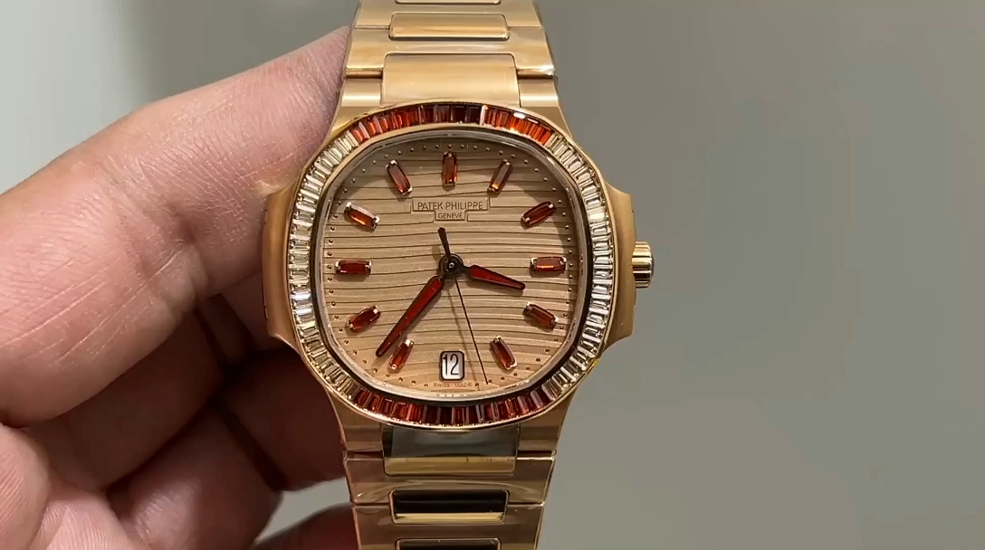 Patek Philippe Nautilus Ladies Rose Gold Gemset Bezel 7118 1300R 001