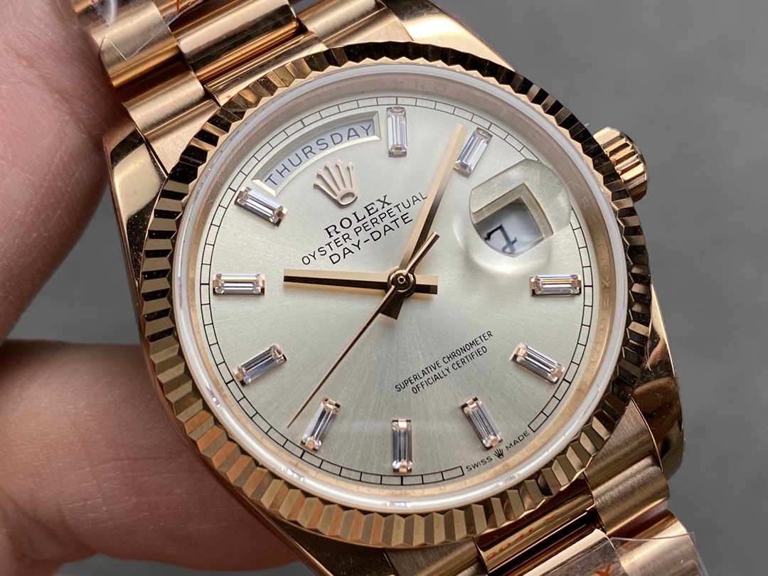 Rolex Day-Date 228235 Sundust Index Dial Fluted Bezel 40mm Mens Replica Watch