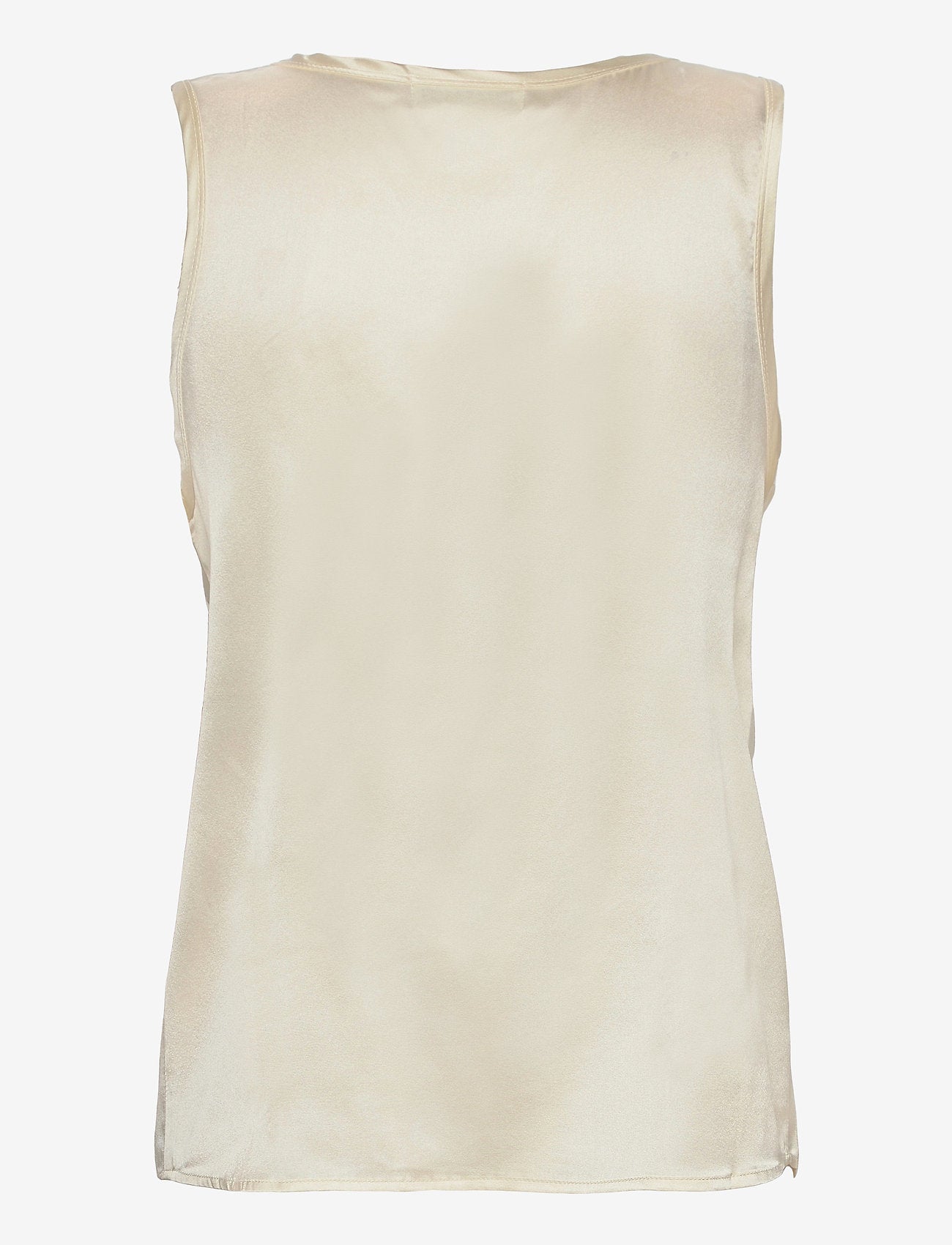 Figure-Flattering Silk‌ Top