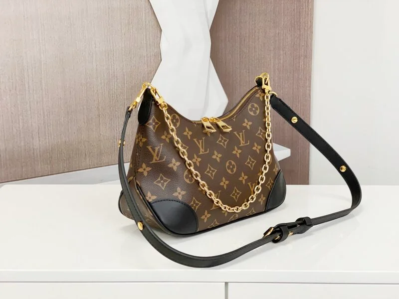 Louis Vuitton Boulogne M45832