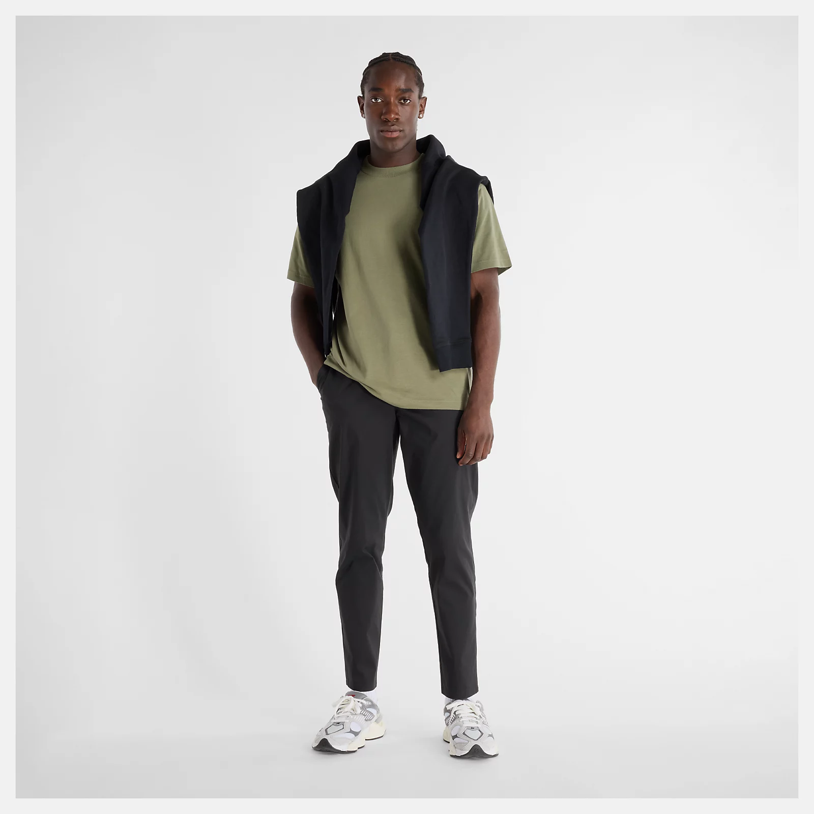 Athletics Standard Tapered Pant 30
