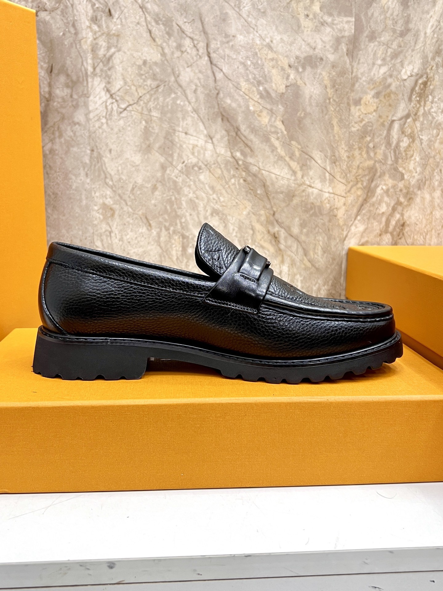 L X V Men's new high qualityLoafers detail 6