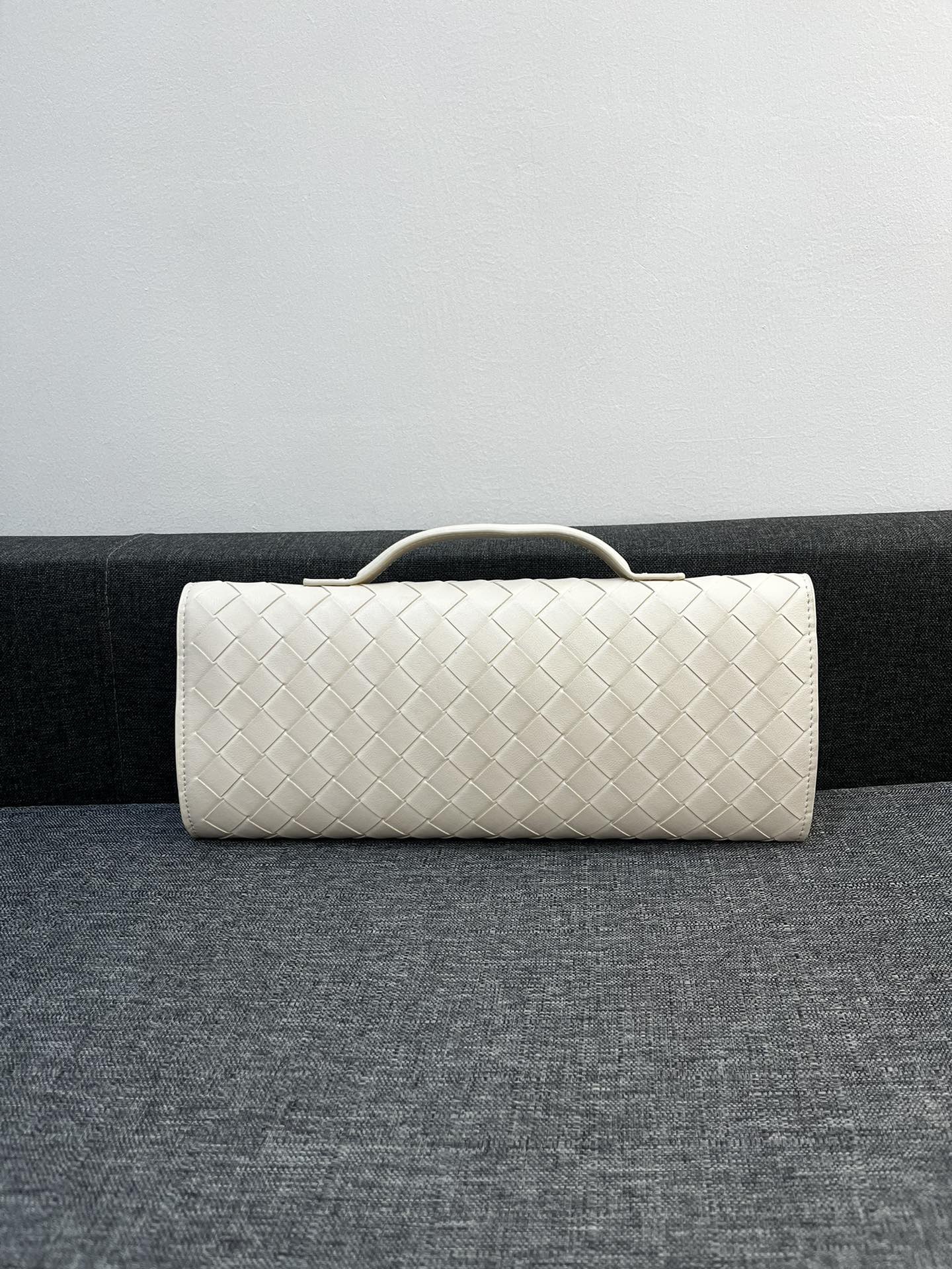 Bottega Veneta Andiamo Clutch 30*13*4cm