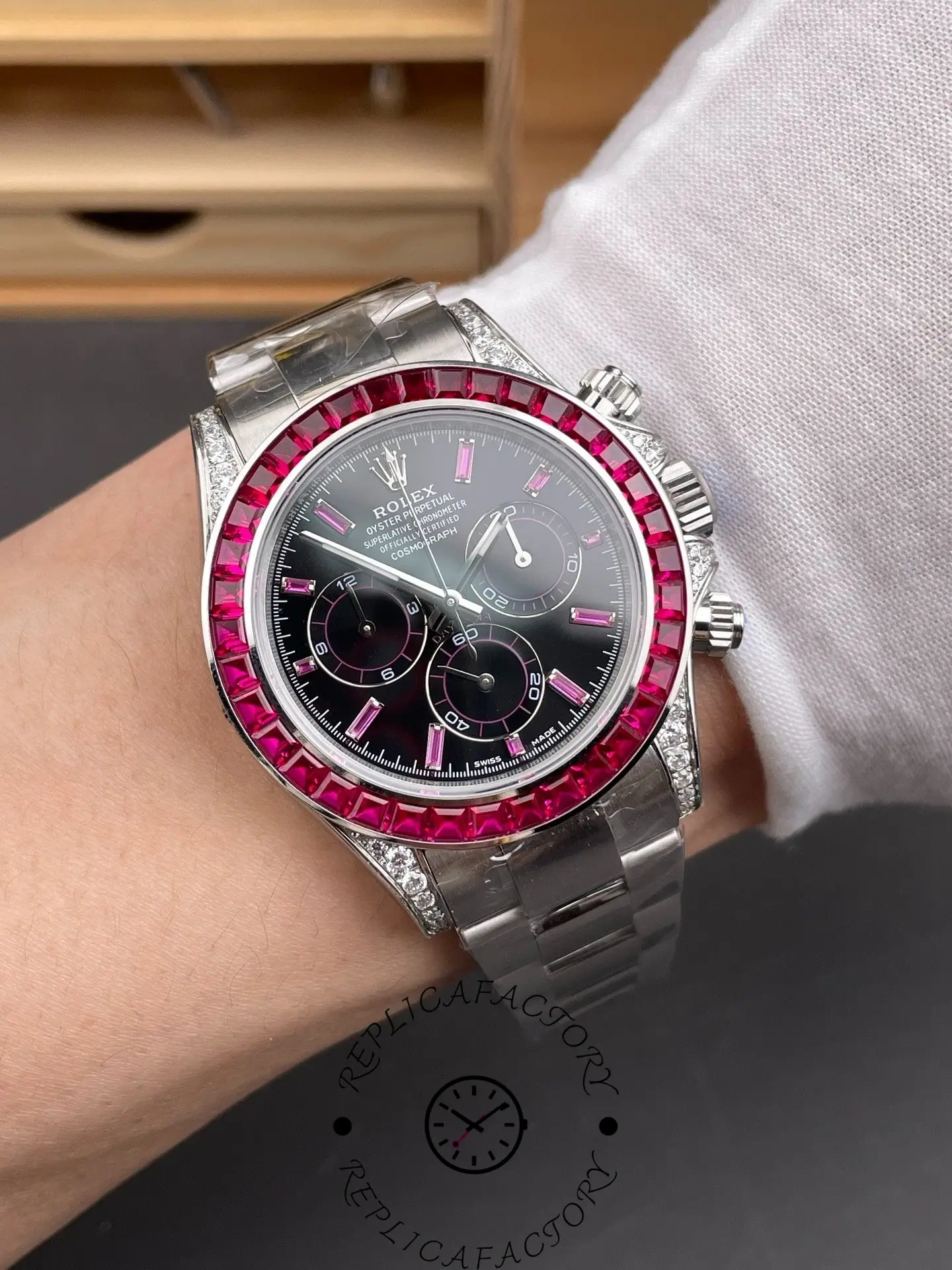 Rolex 126599TRU 1:1 Clone Daytona Ruby Bezel Watch