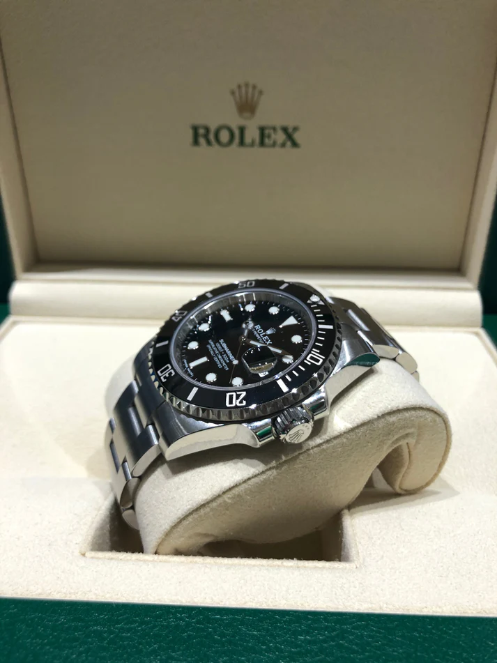 Rolex Submariner Oyster Perpetual Date 40mm 116610LN