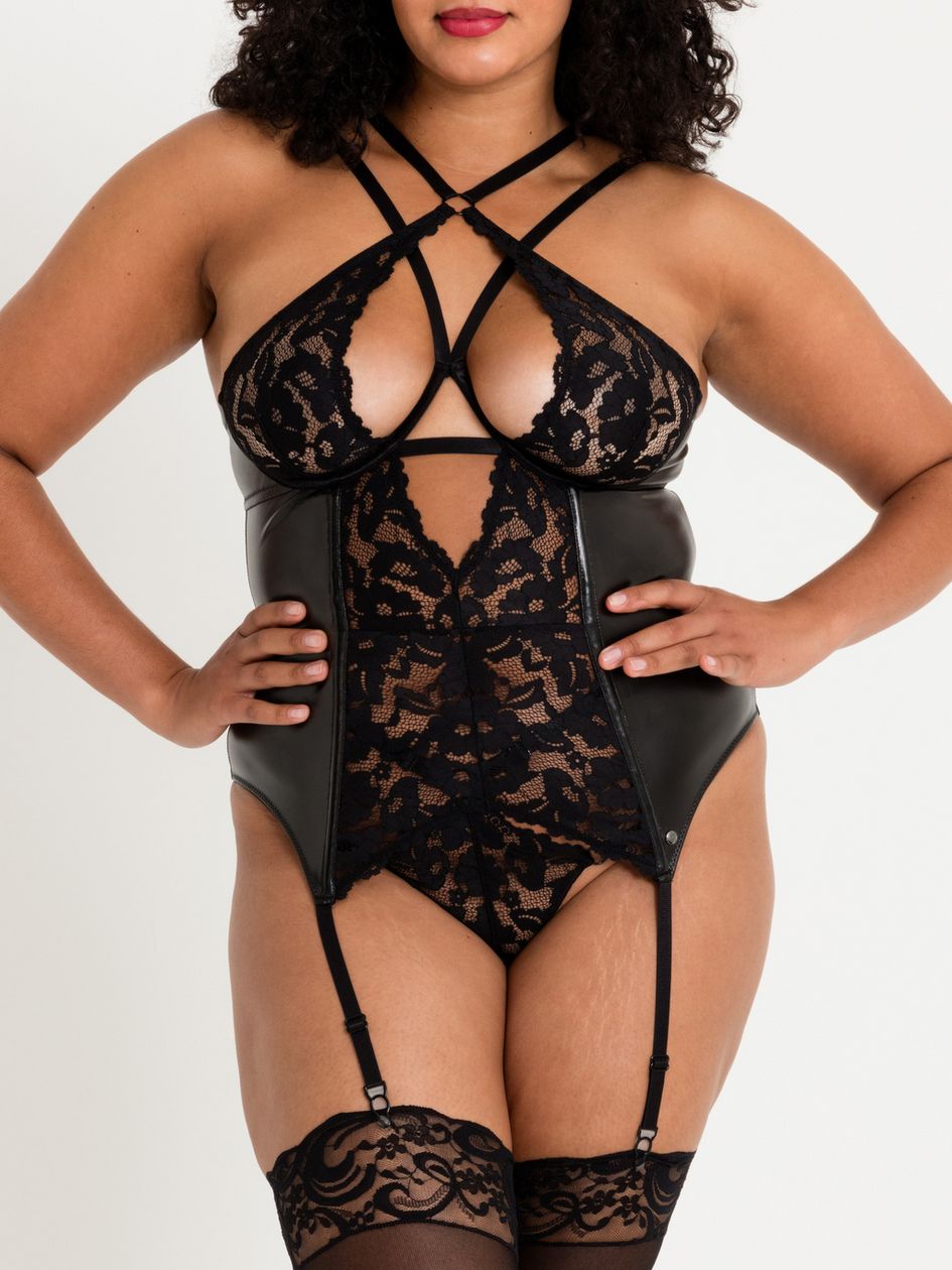 Lovehoney Plus Size Fierce Romance Black Wet Look and Lace Bustier Set