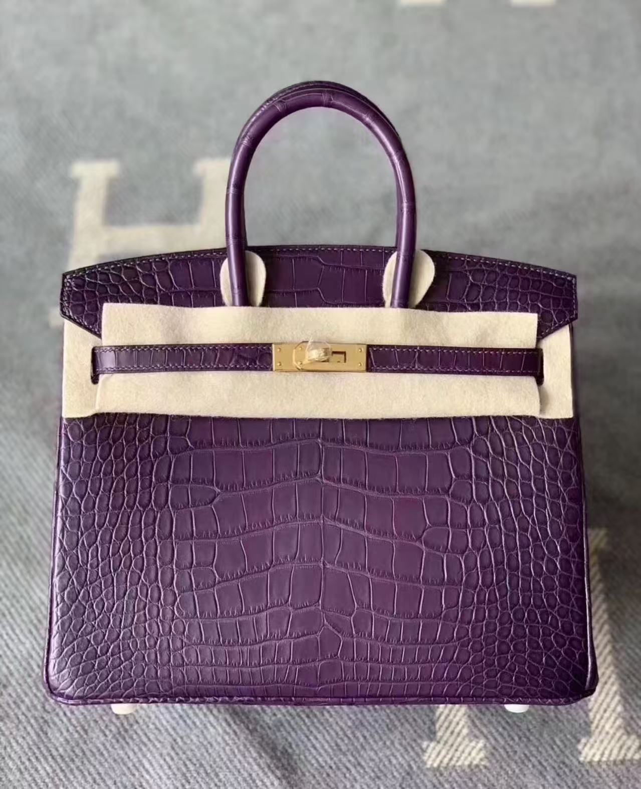 Birkin 25-35cm crocodile leather