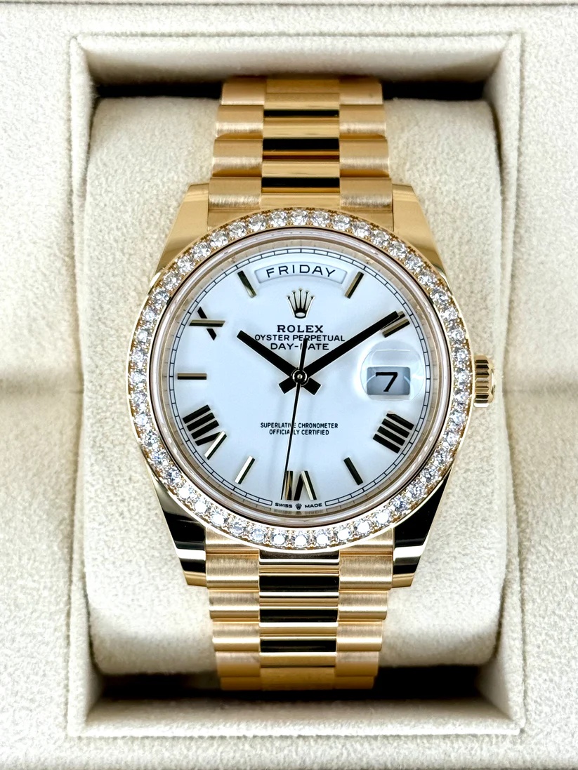 【Super Clone】RLX  Day-Date "President" 40mm Yellow Gold White Roman Dial Diamond Bezel - 228348rbr