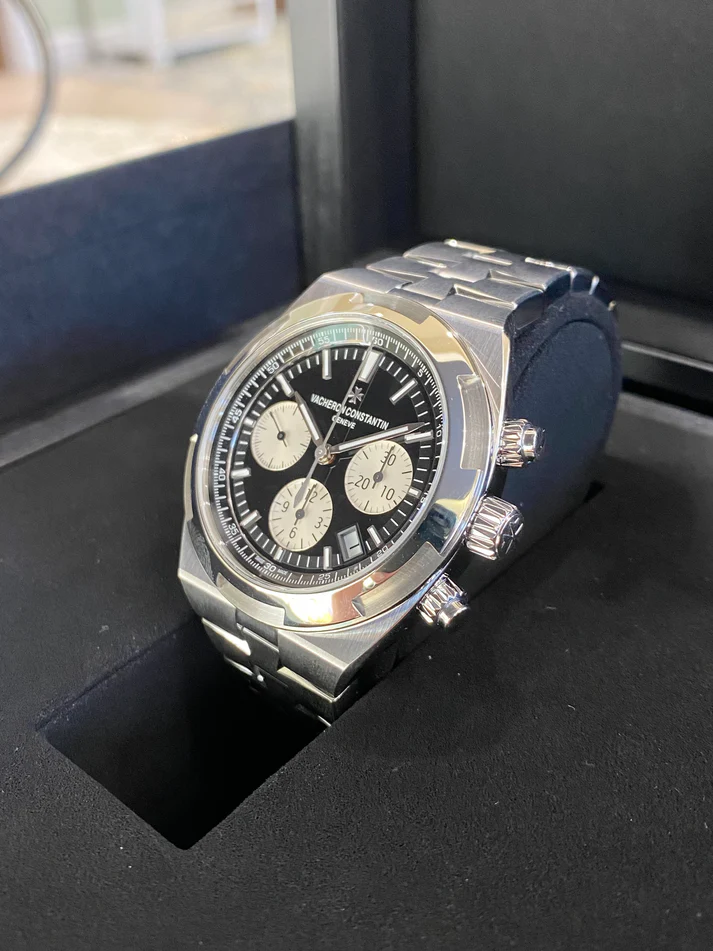 Vacheron Constantin Overseas Watch Chronograph Ref. # 5500V/110A-B481