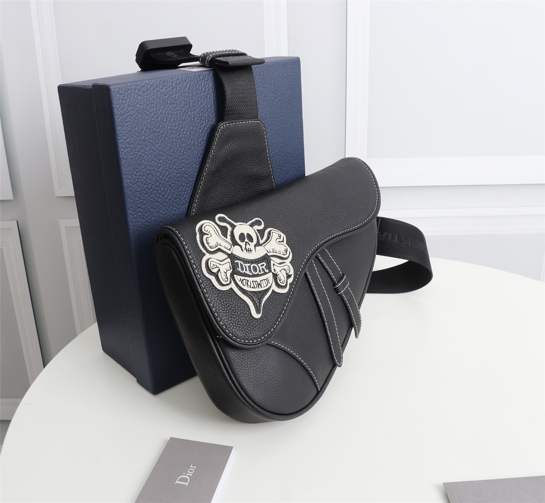 Dior Saddle Mens Shoulder Bags 26*19*4.5cm