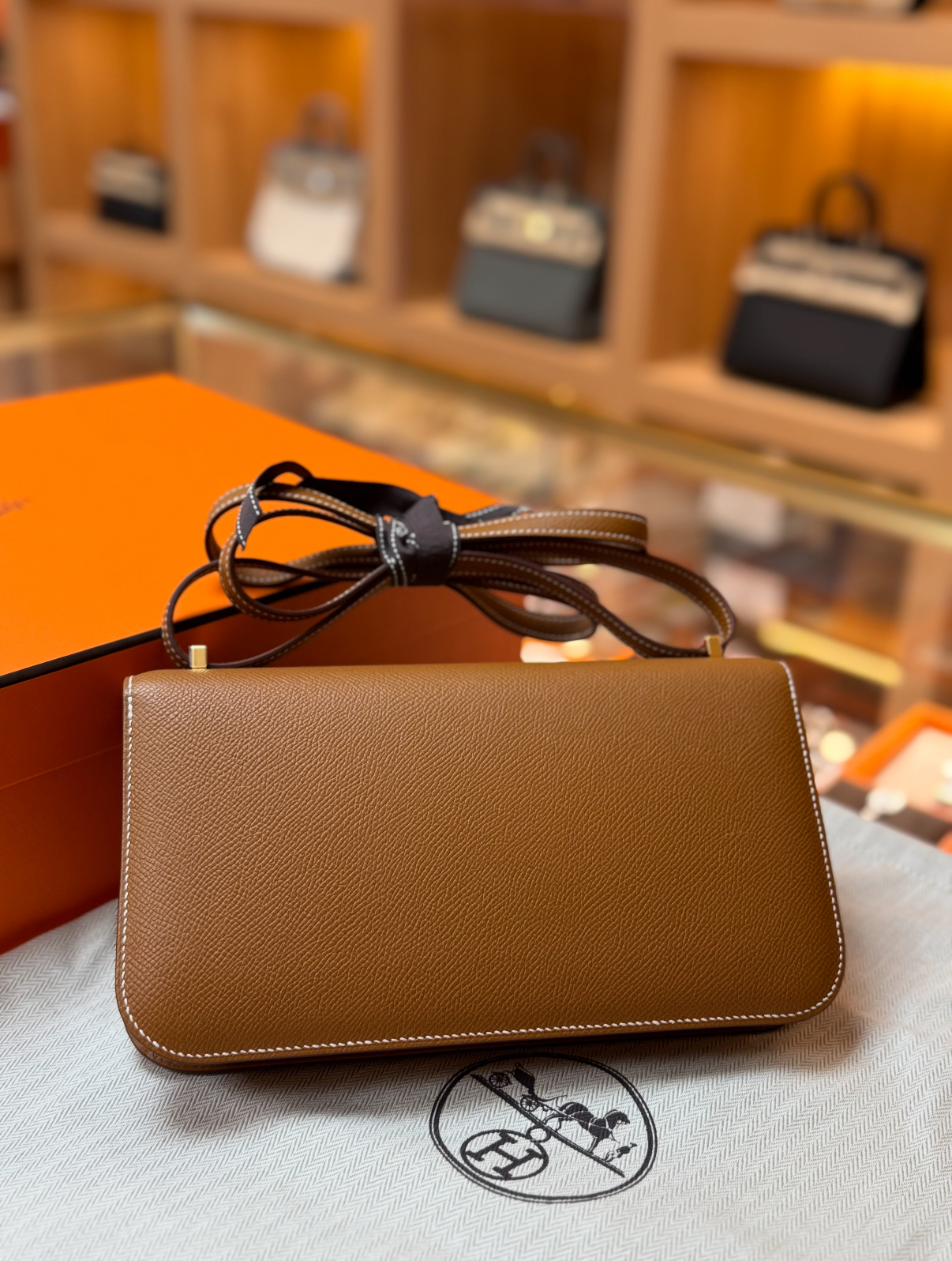 Hermes Constance elan CC37 gold brown with gold buckle, epoxied leather K engraving