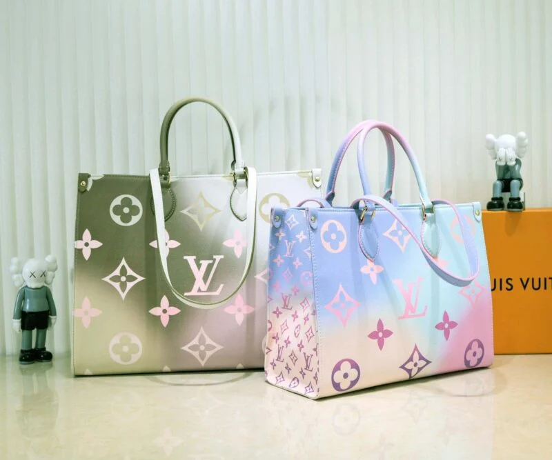 Louis Vuitton Onthego Mm/Gm Tote Bag