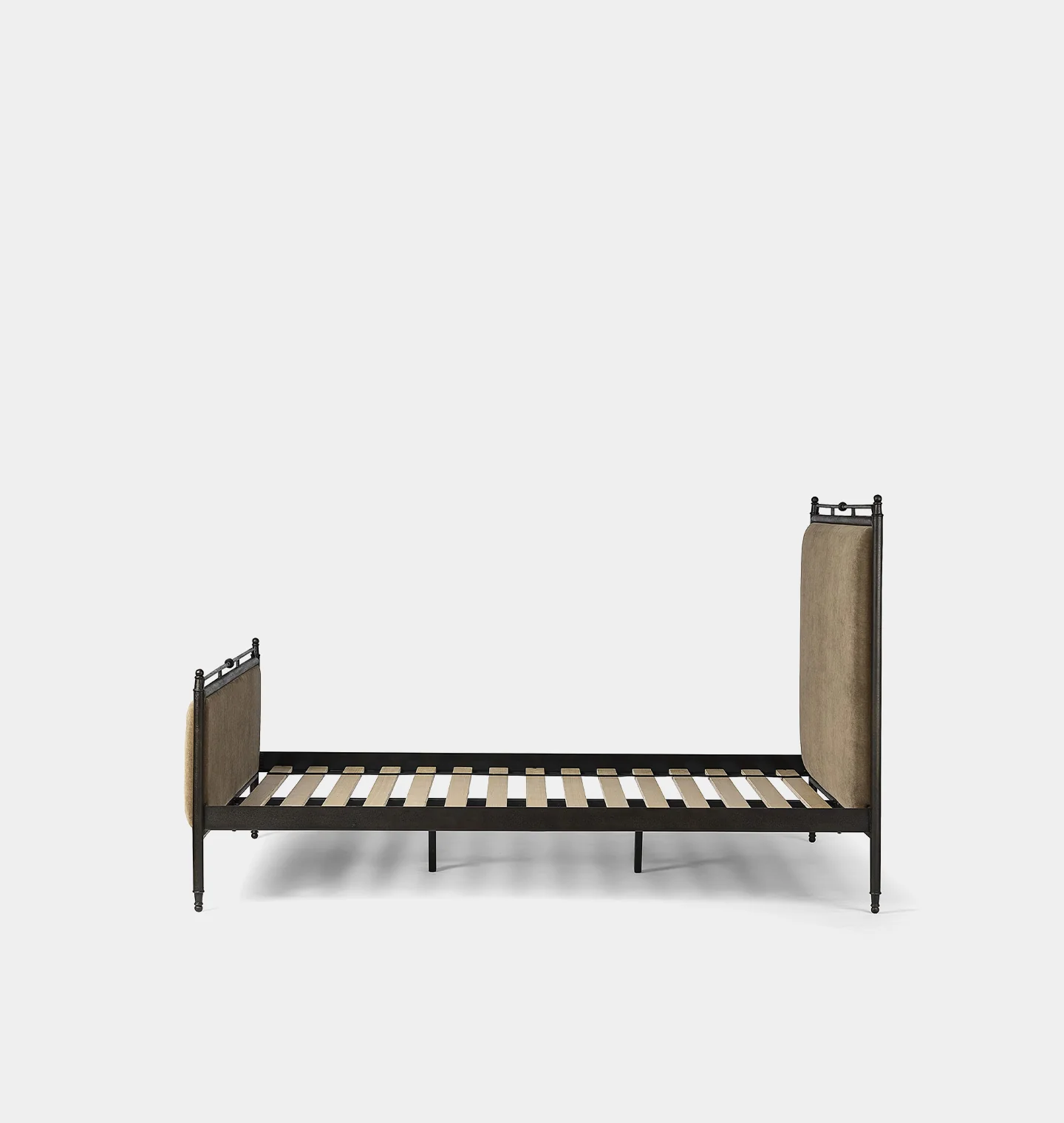 Leyla Bed