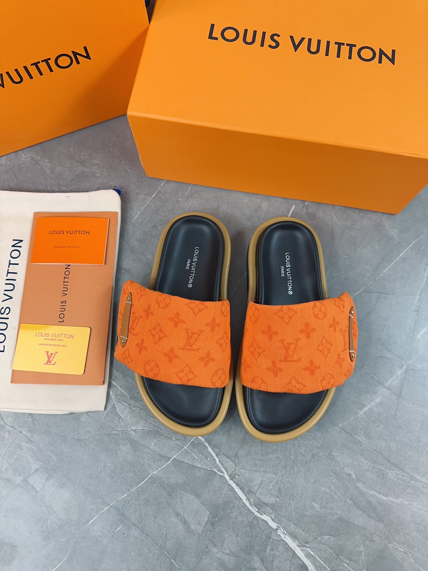 Louis Vuitton Slippers Size 36-45 3-Color