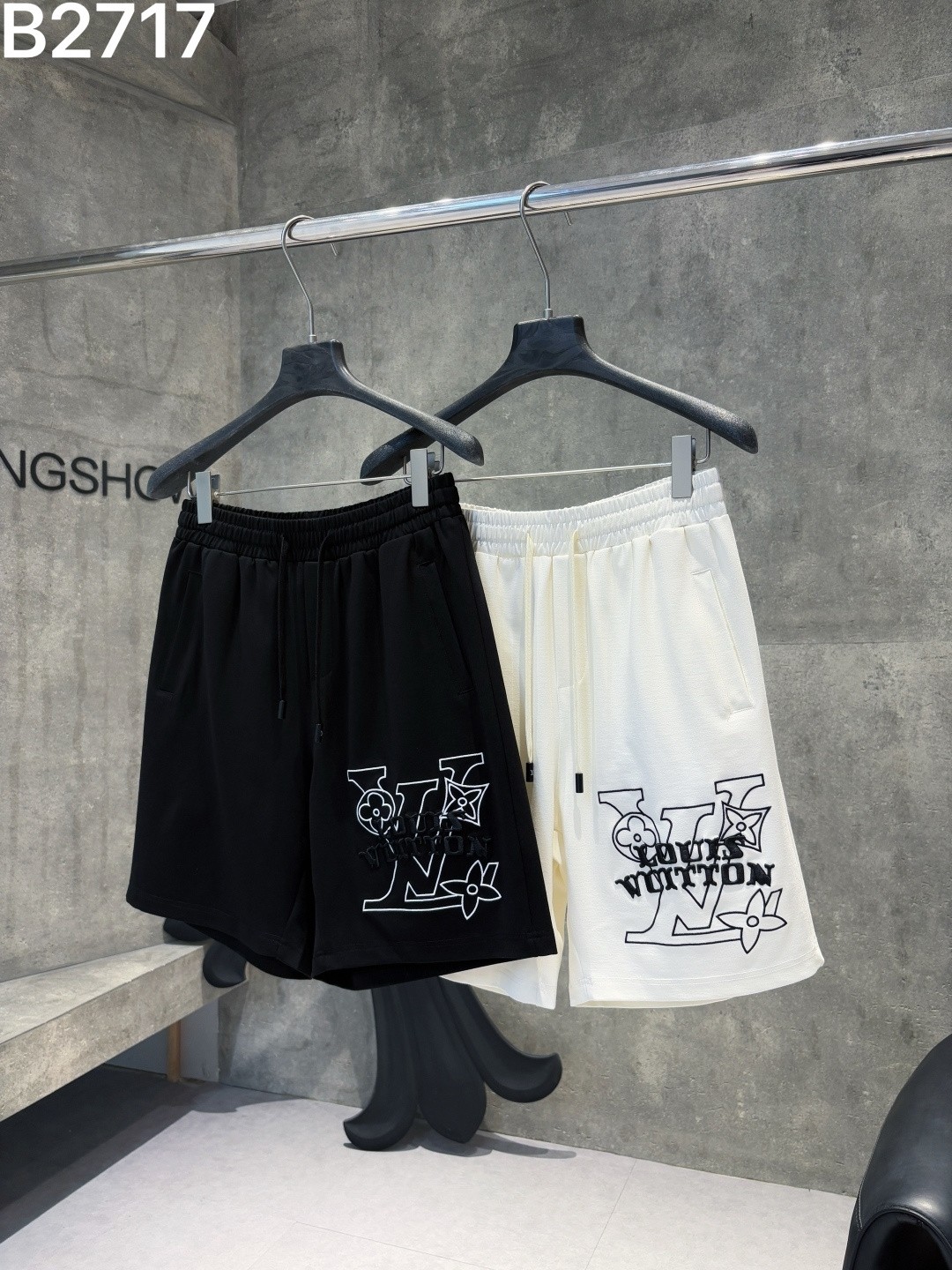 L X V Shorts（Multiple colors）