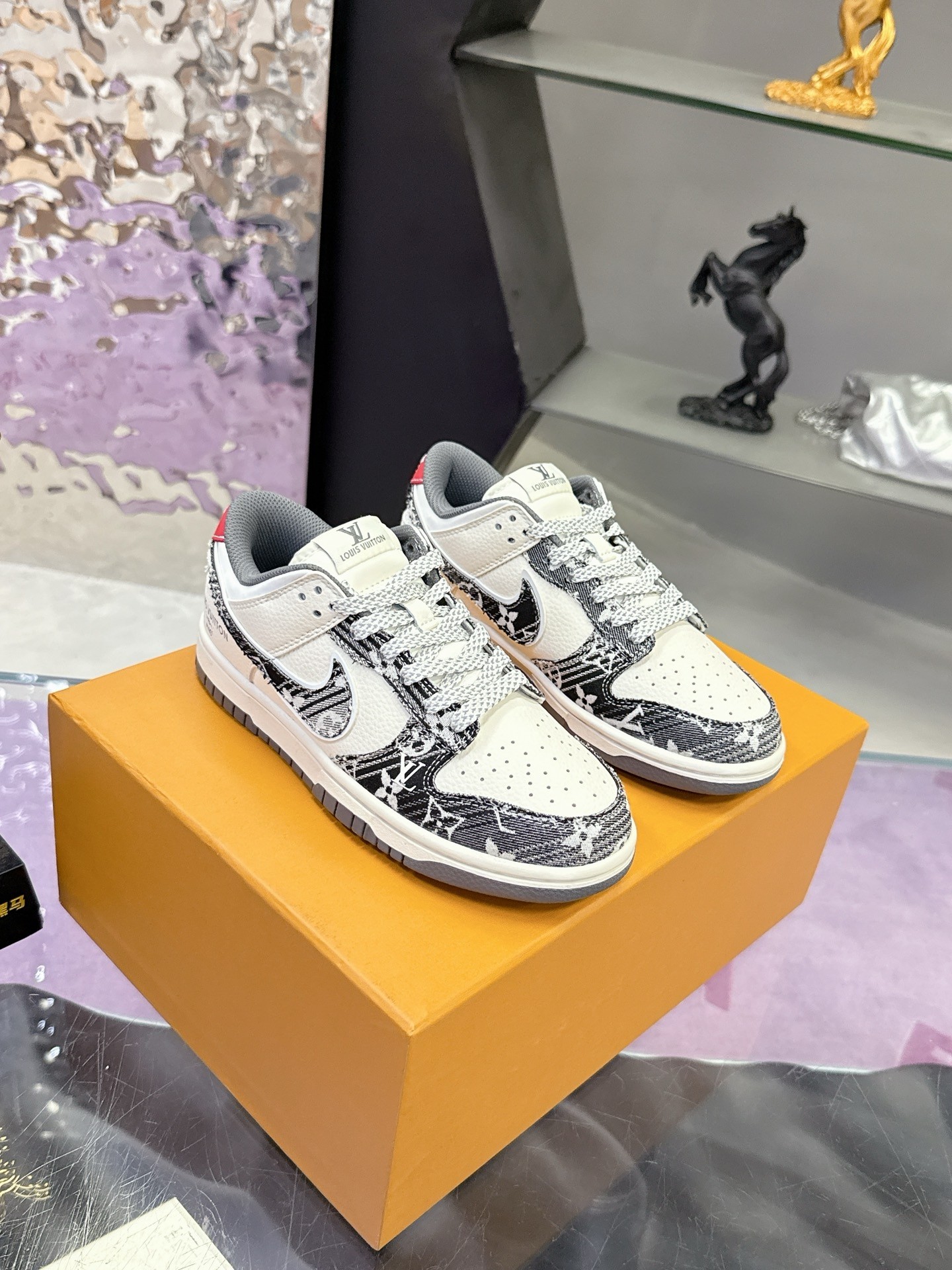 NK Air1 Low x LXV
