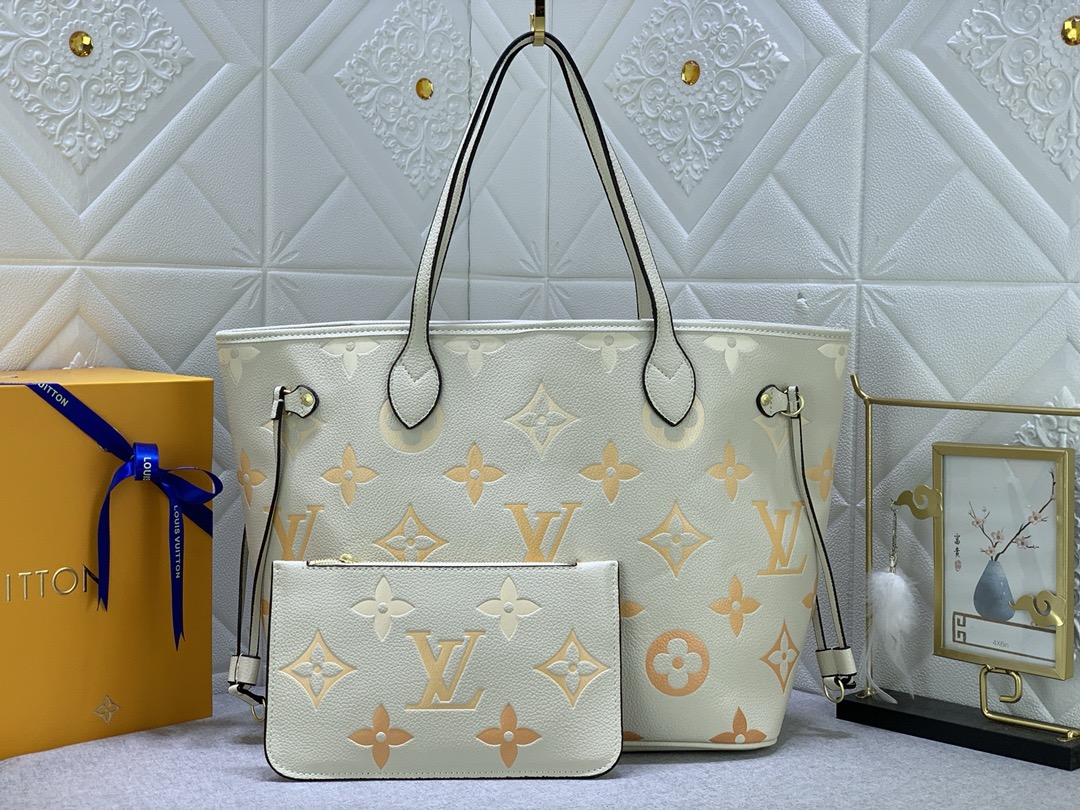 Louis Vuitton Shopping Bags 32*29*17cm