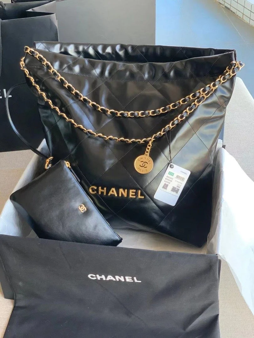 Chanel 22 Handbag Black For Women 16.4in/42cm AS3261 B08872 94305