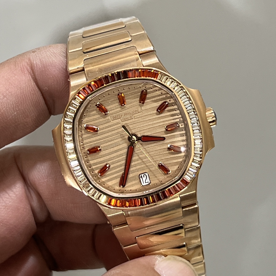 Patek Philippe Nautilus Ladies Rose Gold Gemset Bezel 7118 1300R 001