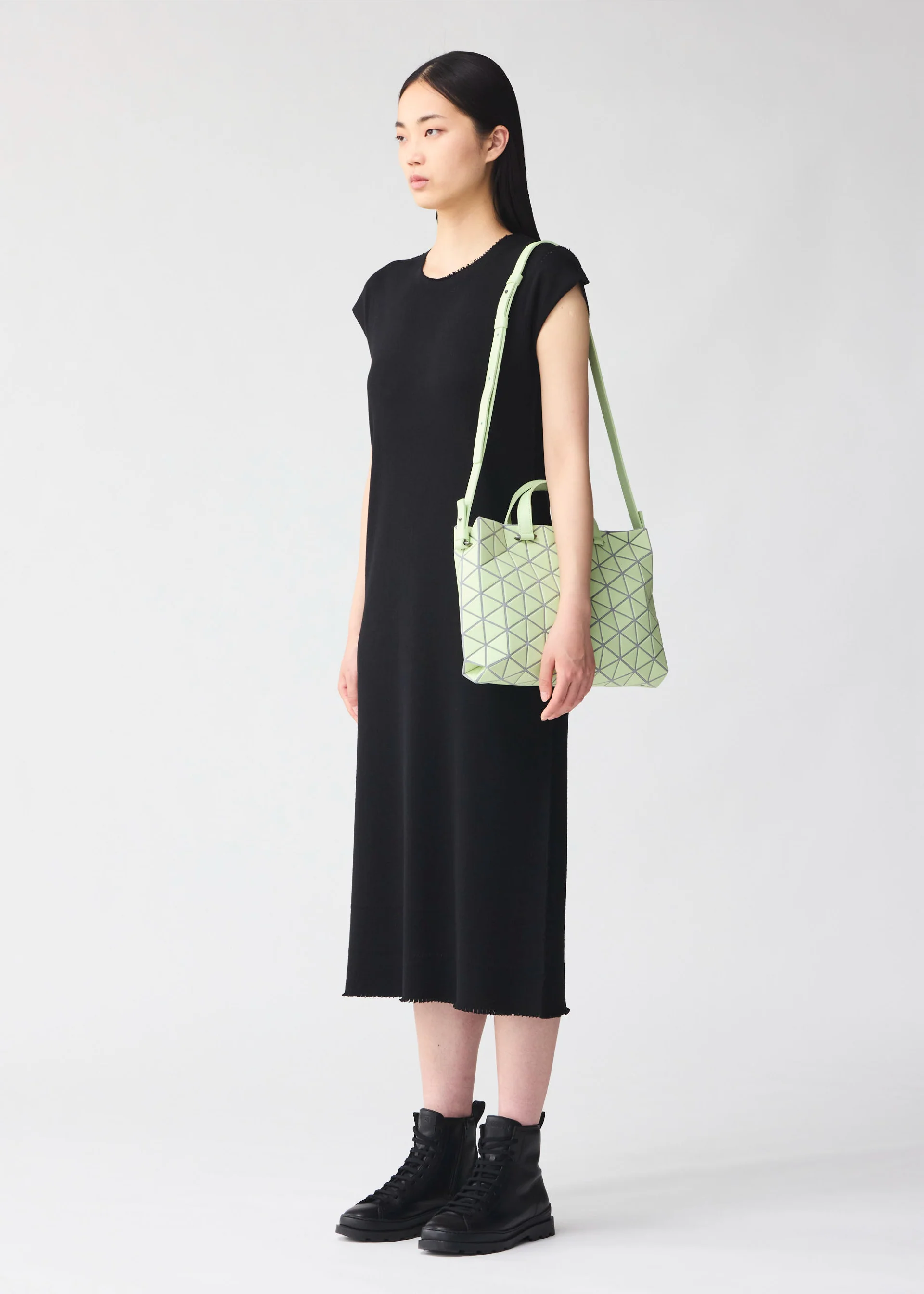 TONNEAU MATTE HANDBAG