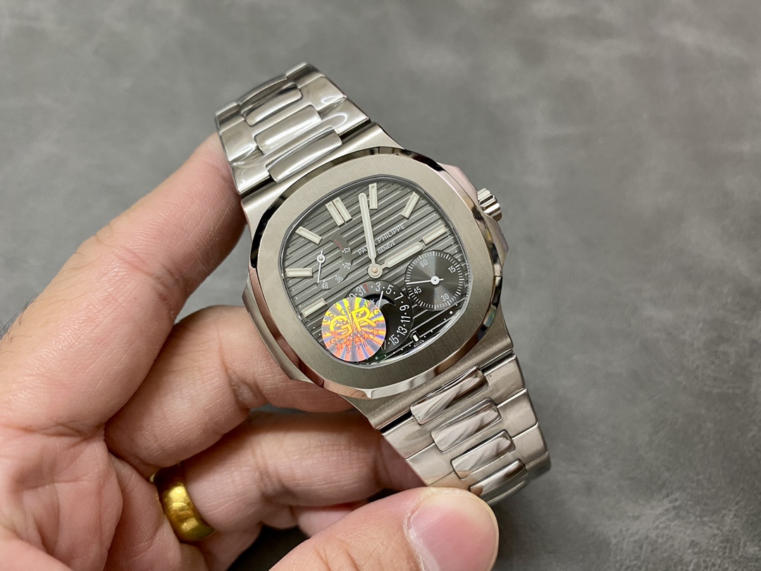 Patek Philippe Nautilus Moon Phase Stainless Steel 5712 1A 001 40mm
