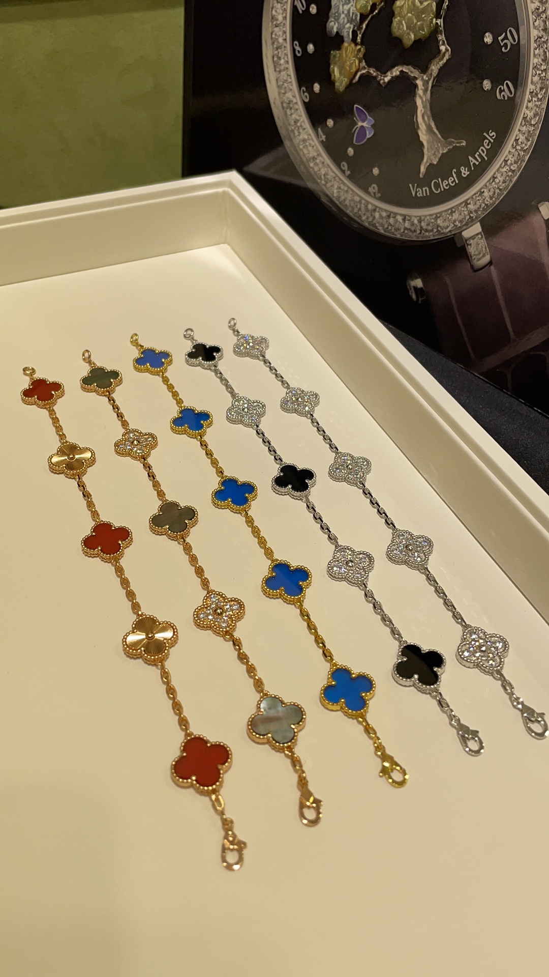 Four-leaf clover and five-flower bracelet - Artisantouchss