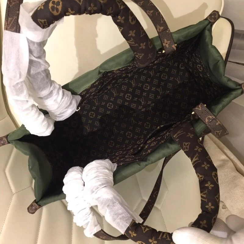 Louis Vuitton Onthego Gm Tote Bag- Green
