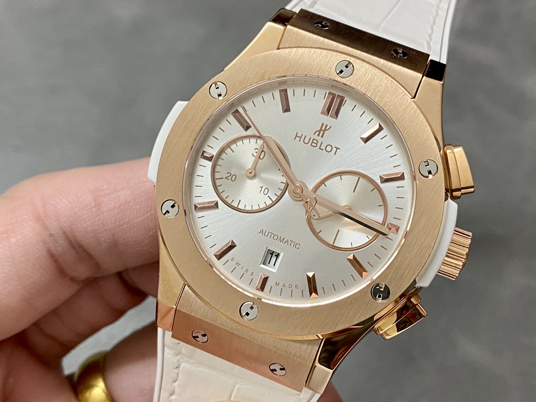 Hublot Classic Fusion 521.NX.1170.RX 45MM Mens