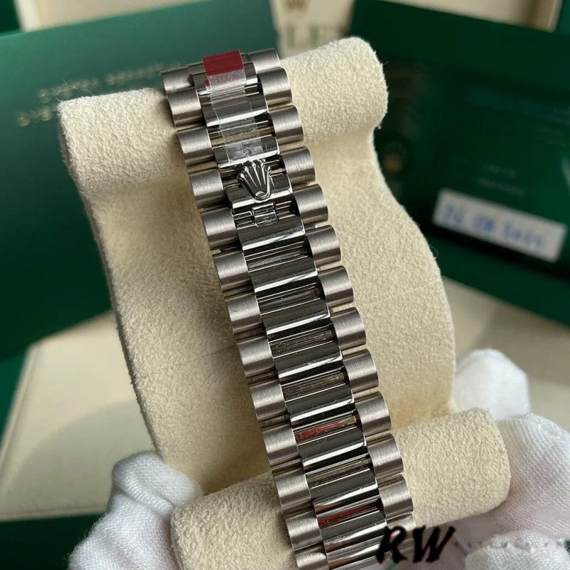 Rolex Day-Date 228239 Black Index Dial Fluted Bezel 40mm Mens Replica Watch