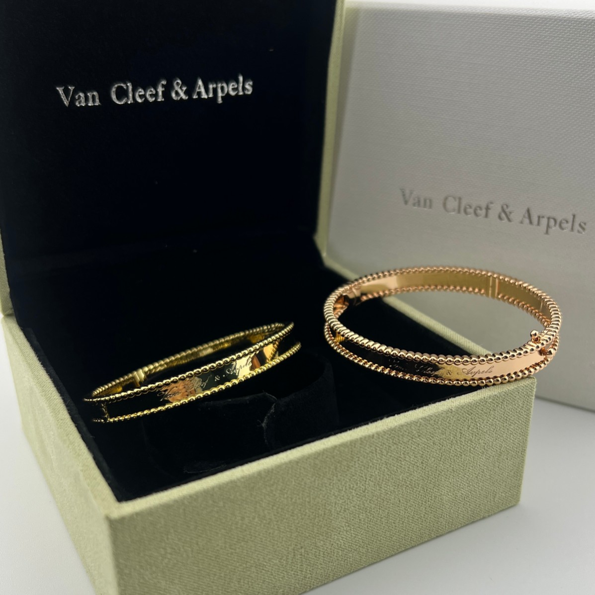 Van Cleef & Arpels bracelet - Artisantouchss
