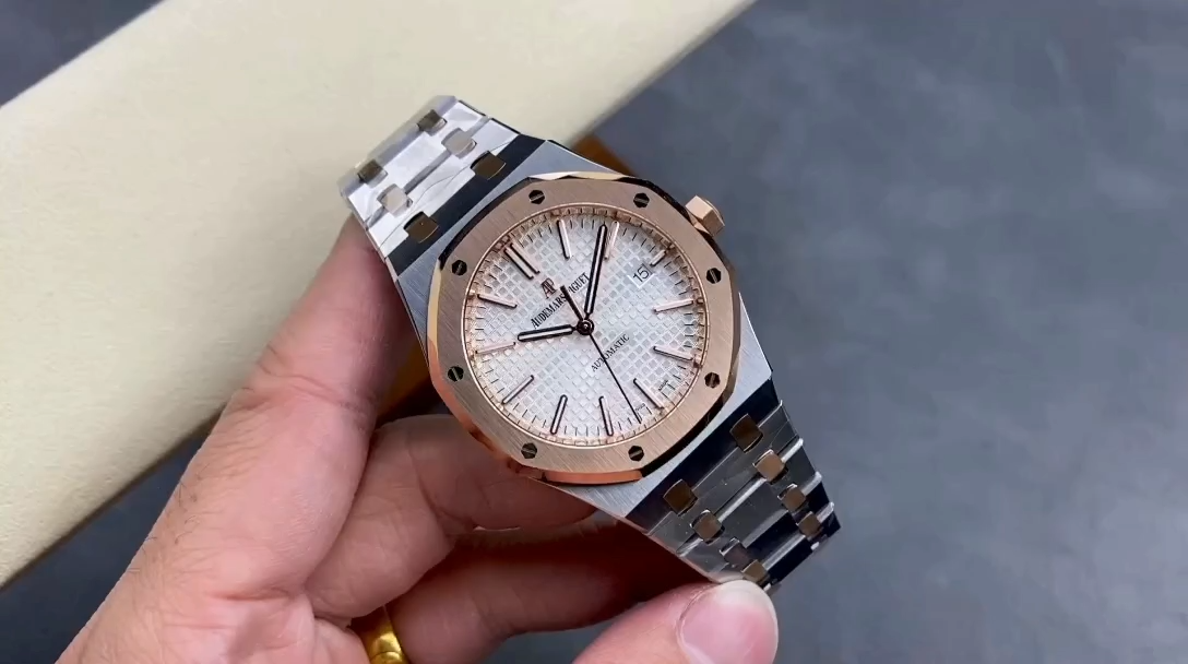 AP 15400SR.OO.1220SR.01 Royal Oak Replica Two Tone 41 Automatic