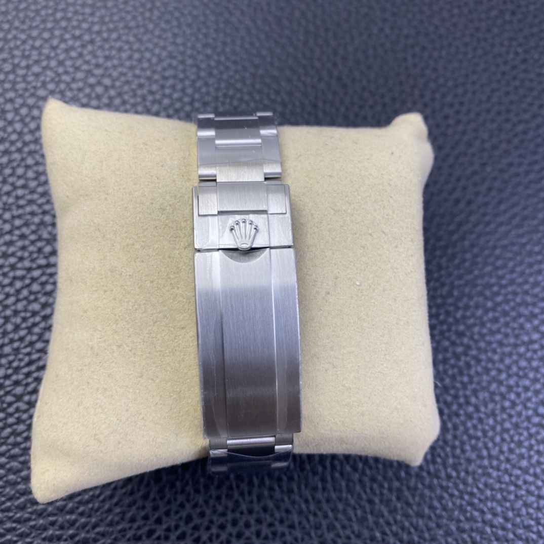 Rolex Submariner Date 116610LV Stainless Steel Oyster 40MM Green Dial Mens Replica Watch