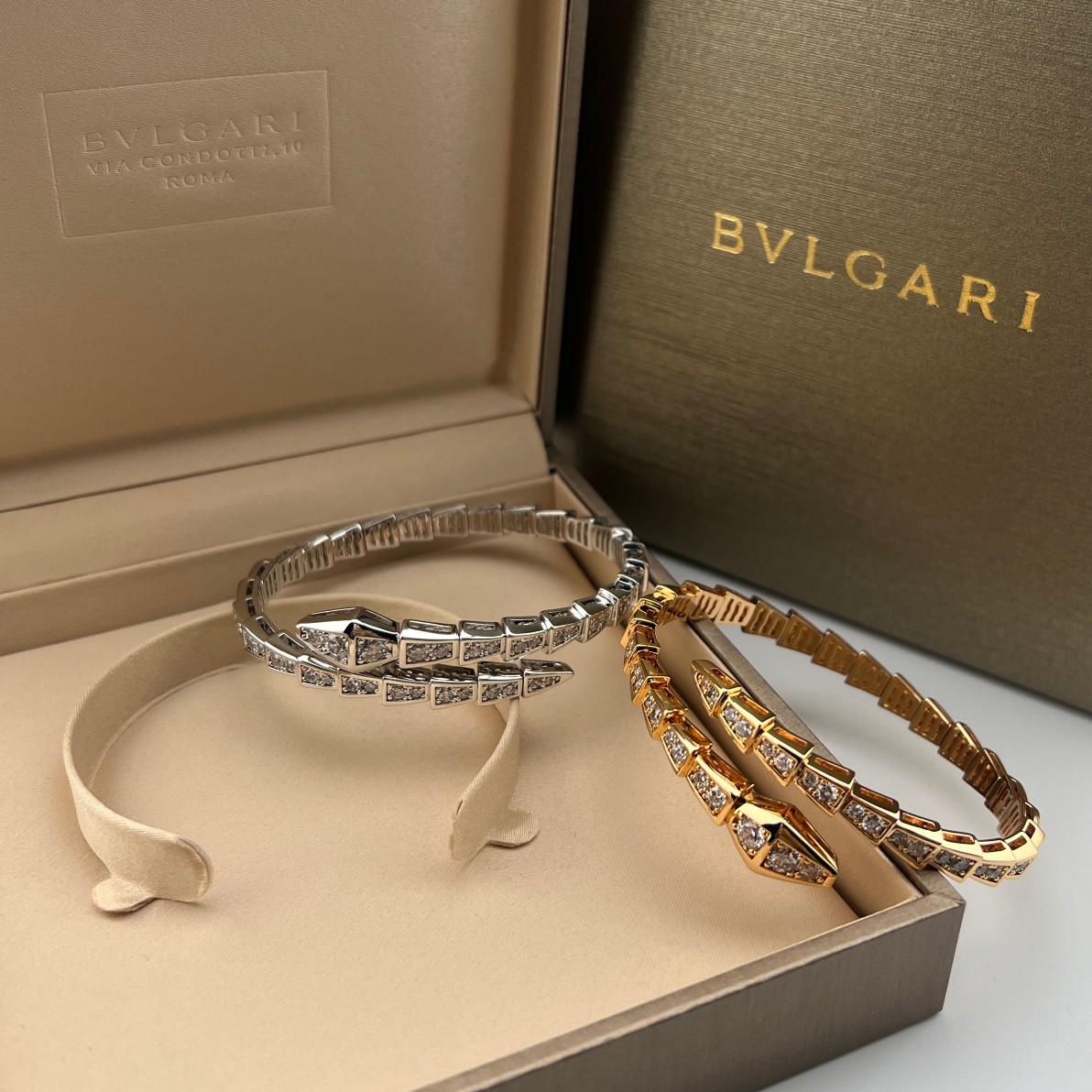 Full diamond snake bracelet - Artisantouchss