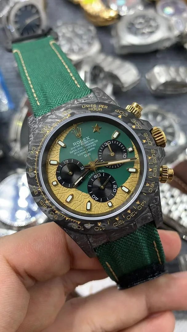 Daytona DIW Carbon Case and Bezel DIWF Edition Green