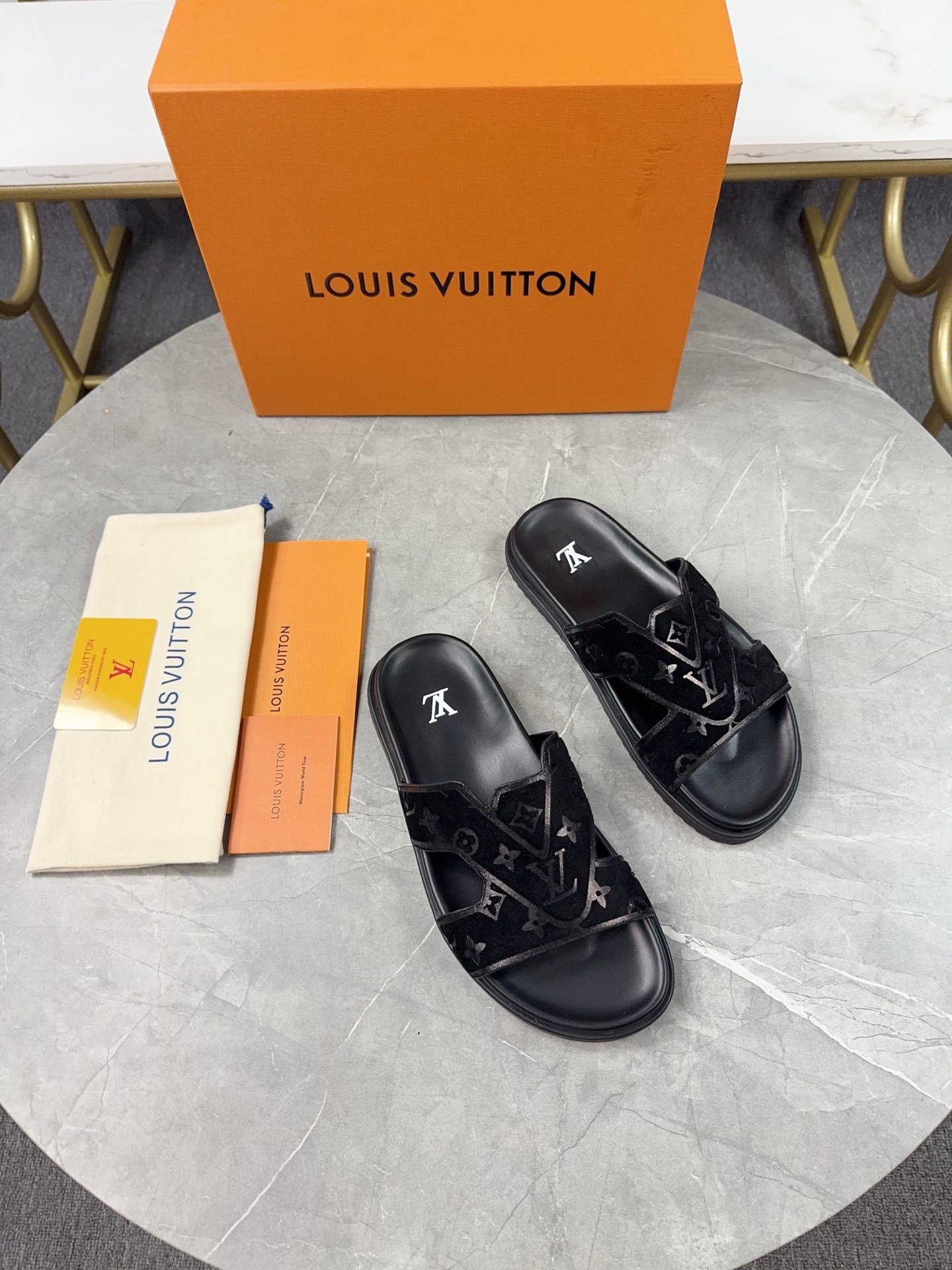L X V SLIPPERS(Multiple colors) detail 6