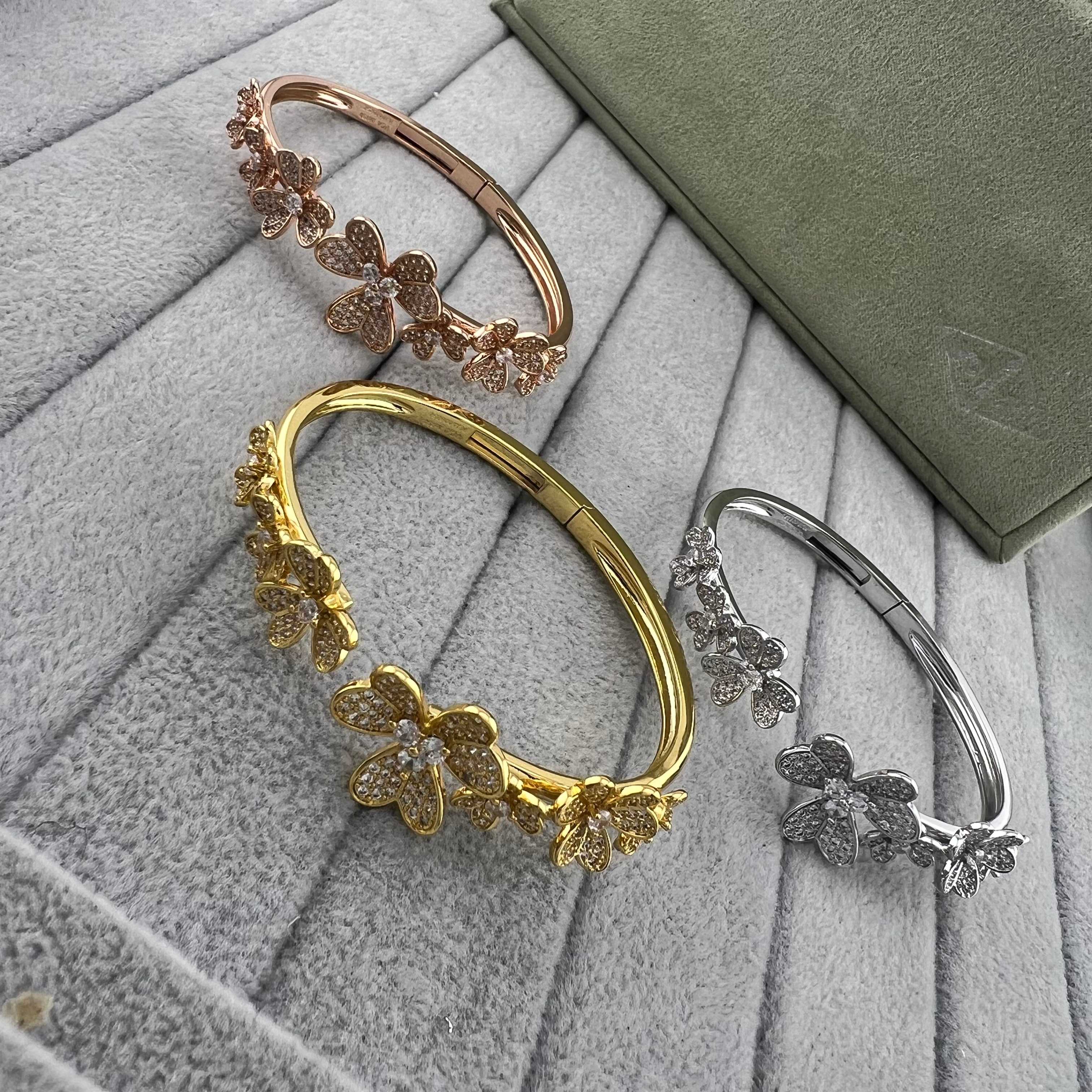 Pavé Diamond Clover Blossom Bracelet - Artisantouchss