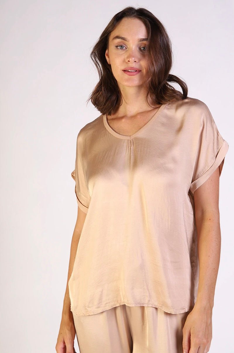 High-Low Shine Top‌